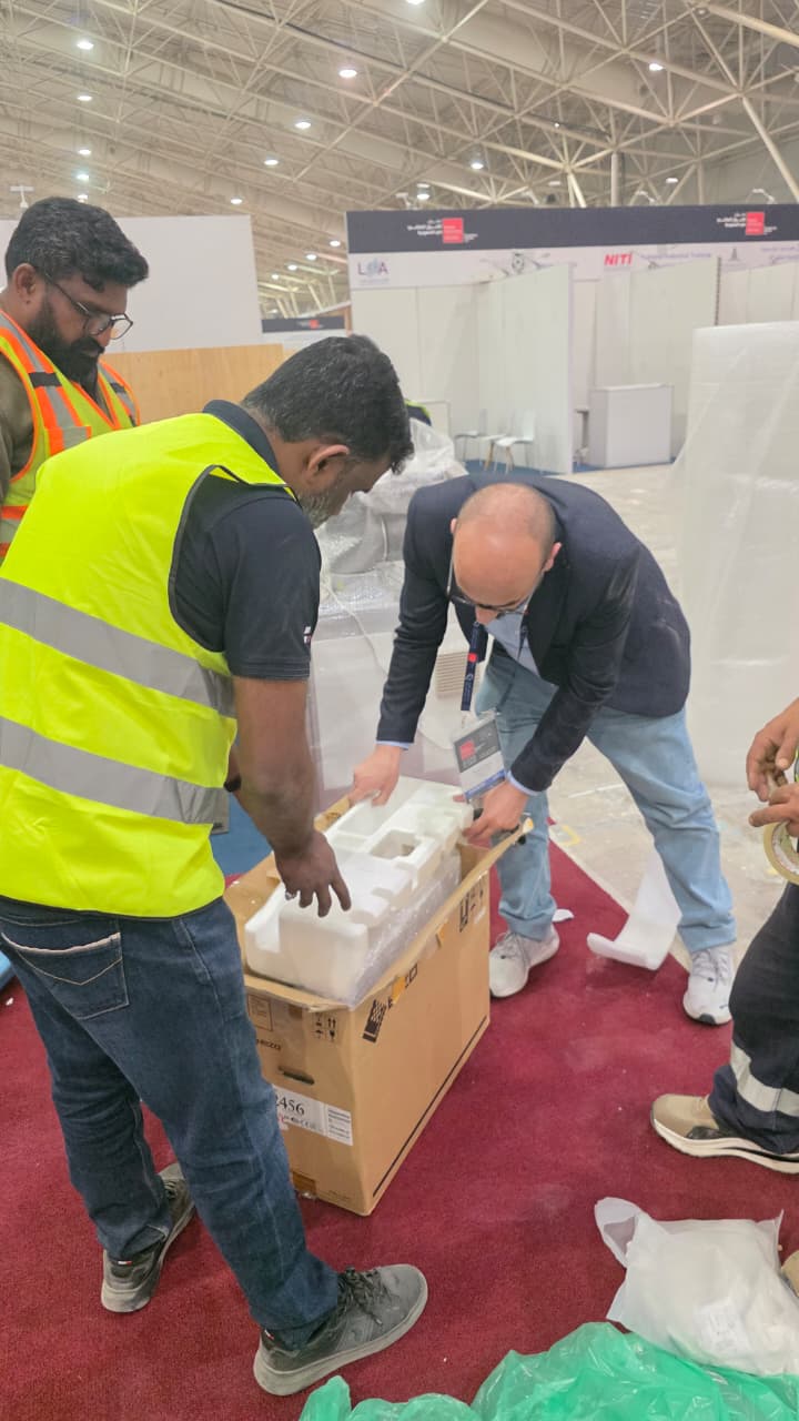 commercial moving and packing